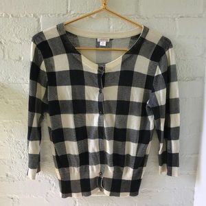 B/W Buffalo Check Cardigan size M!